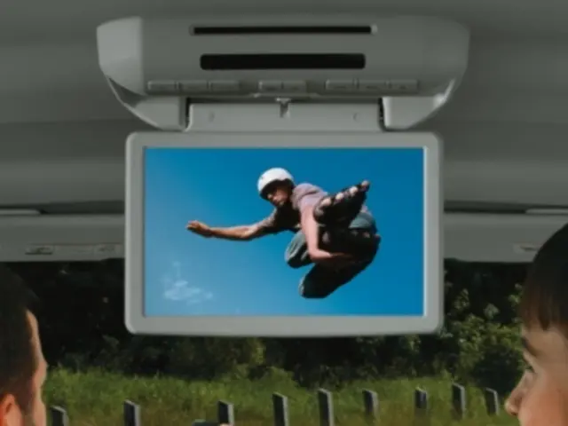 82210675AH - Audio/Video and Electronics Accessories: MEDIA SYSTEM, MONITOR WITH DVD for Mopar Image