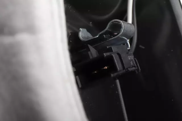 Cup Holder - GM (84616171)