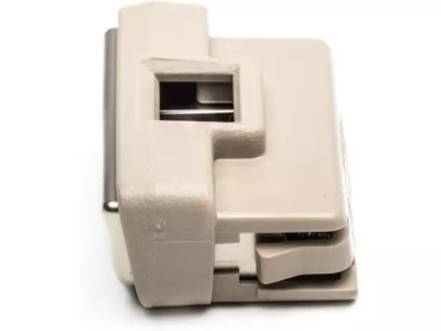 Latch - Ford (3W1Z-54645A04-CAA)