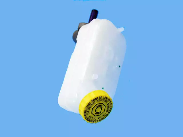 4721154AB - : Brake Master Cylinder for Chrysler: Pacifica, Town &amp; Country | Dodge: Caravan, Grand Caravan Image