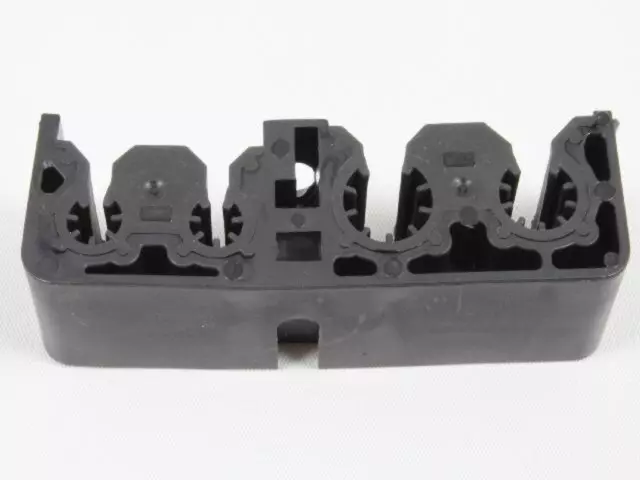 4 Way Clip - Mopar (68039512AA)