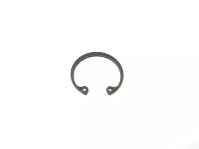 4626586 - TR6060; 6-Speed; Manual Transmission: Reverse Inhibitor Snap Ring for Mopar Image