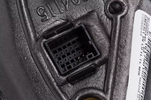 Driver Side Door Mirror Housing - GM (22860544)