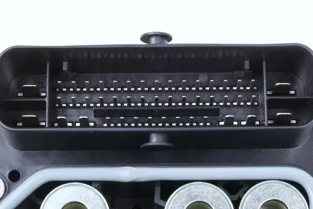 84414660 - Electrical: Control Module for Buick: LaCrosse, Regal Sportback, Regal TourX | Chevrolet: Malibu Image