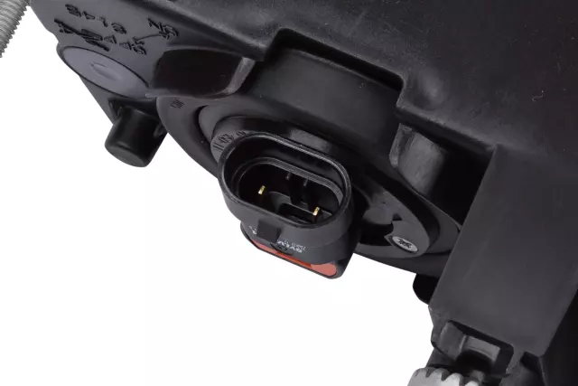 Front Driver Side Fog Lamp - GM (10383562)