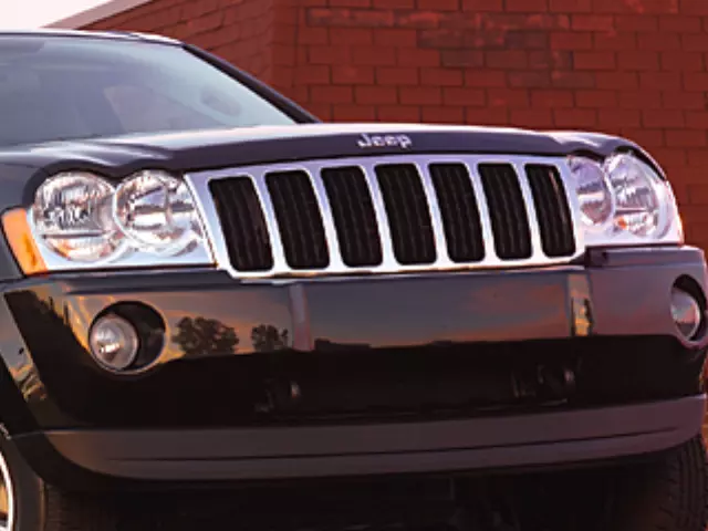 82209206 - Body: Grille for Jeep: Grand Cherokee Image