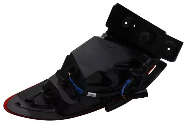 Rear Passenger Side Stop Lamp - GM (84528836)