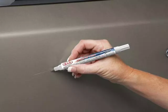UA006TU5014Y3A - Exterior: Touch-Up Paint Pen - Champagne Metallic for Kia Image