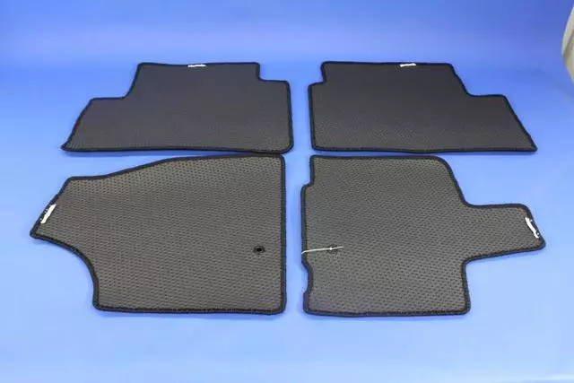 Mat Kit - Mopar (82213296AB)