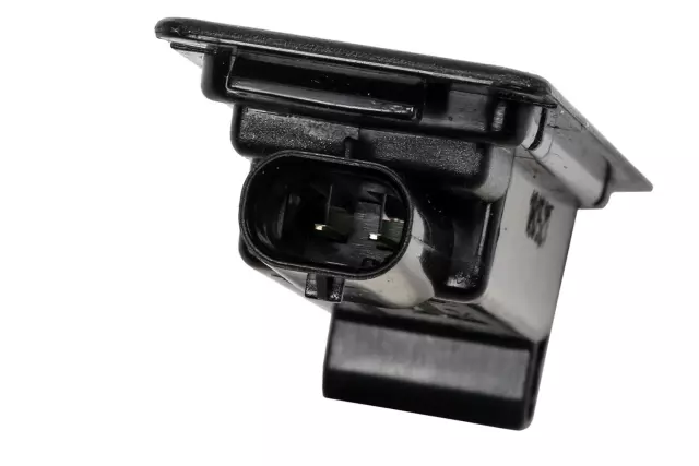 13510659 - : License Lamp for Buick: Enclave | Cadillac: CT6, XT5 | Chevrolet: Traverse, Traverse Limited | GMC: Acadia, Hummer EV SUV Image