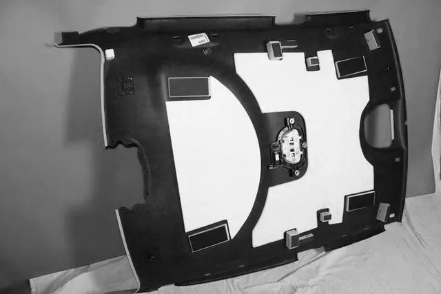 Chmsl Bezel - Mopar (5RM49HDAAA)