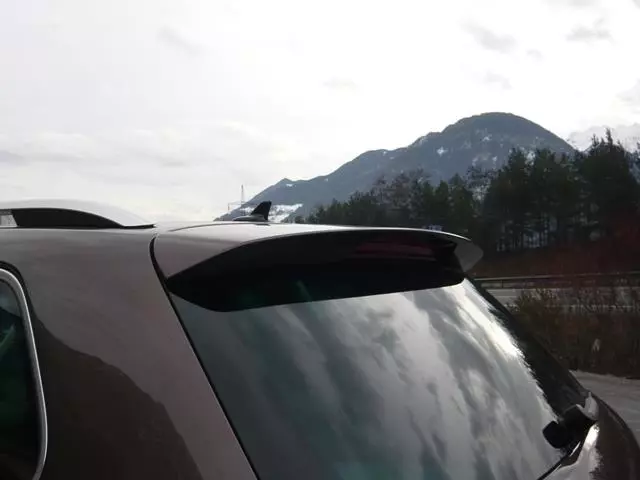 Hatch Top Spoiler - Primer (Unpainted) - Volkswagen (7p0071641gru)