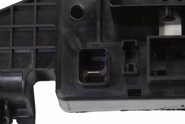 Rear Body Fuse Block - GM (13379016)