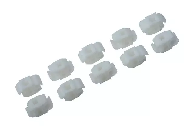 94530239 - : Multi-Purpose Clip for GM Image