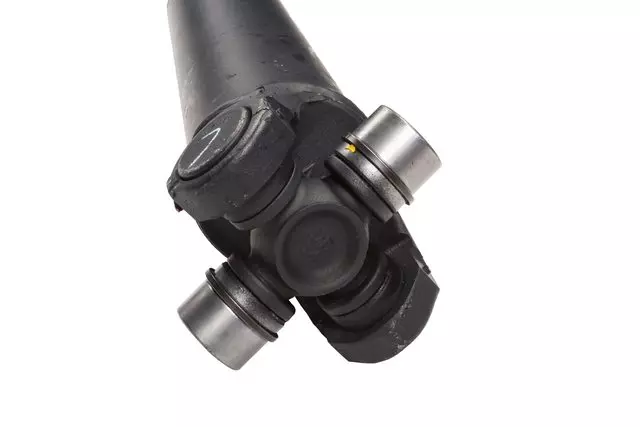 22845693 - Front Drive Axle: Drive Shaft for Cadillac: Escalade, Escalade ESV | Chevrolet: Suburban 1500, Suburban 2500, Tahoe | GMC: Yukon, Yukon XL 1500, Yukon XL 2500 Image