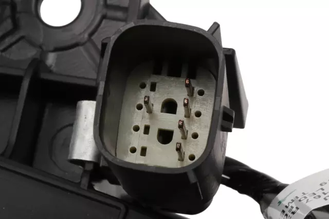 (Replaces 19434108) Front Driver Side Turn Signal Lamp - GM (84575579)