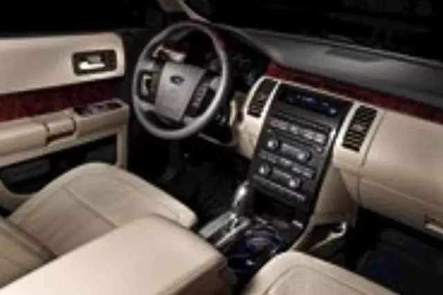 A9FLX20000BABA - Interior: Dash Applique Kit, 18-Pcs for Ford: Flex Image