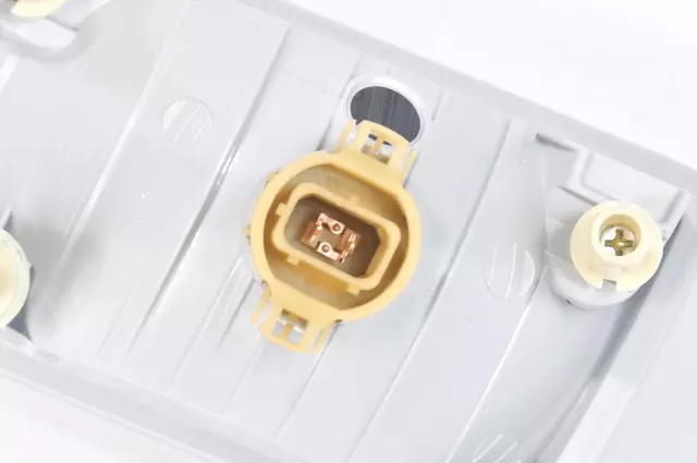 Passenger Side Front Fog Lamp - GM (22872763)