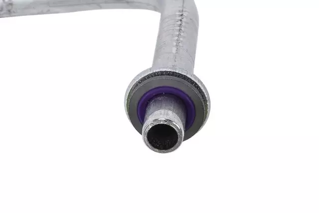 1535067 - HVAC: ACDelcoâ„¢ Discharge Hose for Chevrolet: Silverado 2500 HD, Silverado 3500 HD | GMC: Sierra 2500 HD, Sierra 3500 HD Image