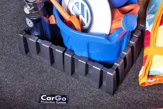 Heavy Duty Trunk Liner With Cargo Blocks - Volkswagen (5C6-061-166-C-469)