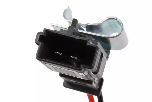 13585338 - Body: Courtesy Light for Cadillac: ATS, CTS, Escalade, Escalade ESV | Chevrolet: Camaro, Impala, Silverado 1500, Silverado 1500 LD, Silverado 2500 HD, Silverado 3500 HD | GMC: Sierra 1500, Sierra 1500 Limited, Sierra 2500 HD, Sierra 3500 HD Image