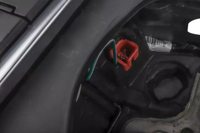 87865434 - Steering: Steering Wheel for Chevrolet: Camaro Image image