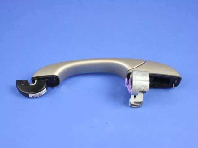 Exterior Door Handle, Right - Mopar (1KR96CYGAD)