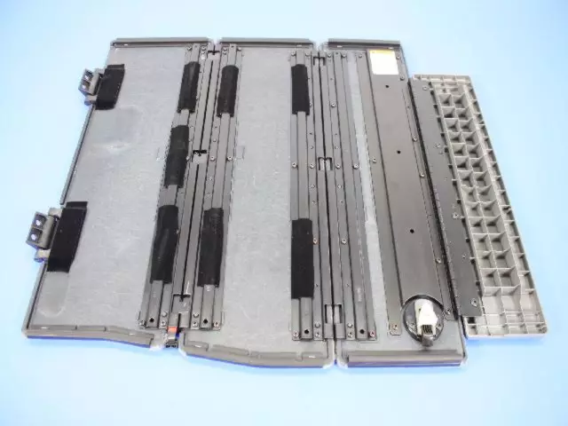 LOAD FLOOR - DOOR 1MF32BD5AC - Mopar (1MF32BD5AC)