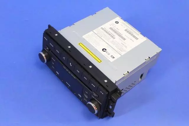Am/fm/6 Dvd/sdars Radio - Mopar (05064949AK)