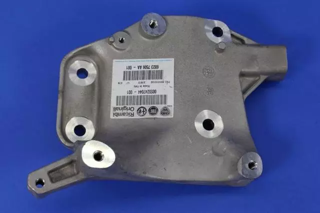 A/C Compressor Bracket - Alfa Romeo (68237506AA)
