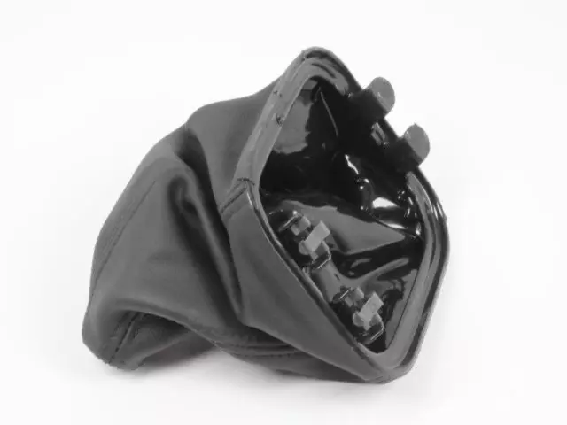 68078068AB - NSG370; 6-Speed; Manual Transmission: Gear Shift Lever Boot for Jeep: Wrangler, Wrangler JK Image