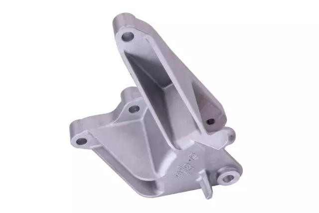 Manual Transmission Rear Mount Bracket - GM (13248664)