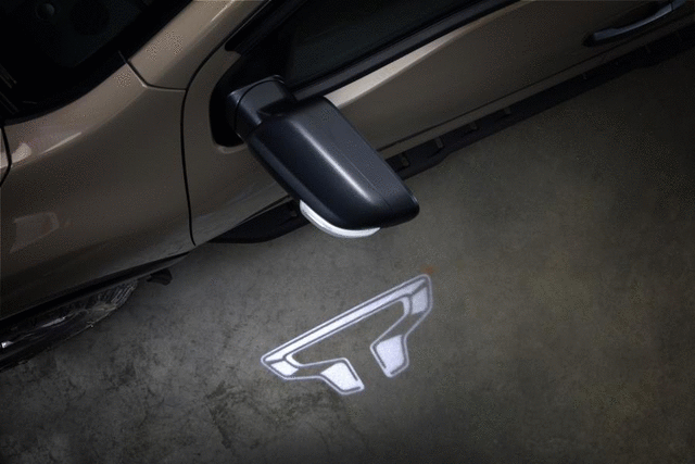 "T" LOGO APPROACH LIGHT - Nissan (999F8-W8001)