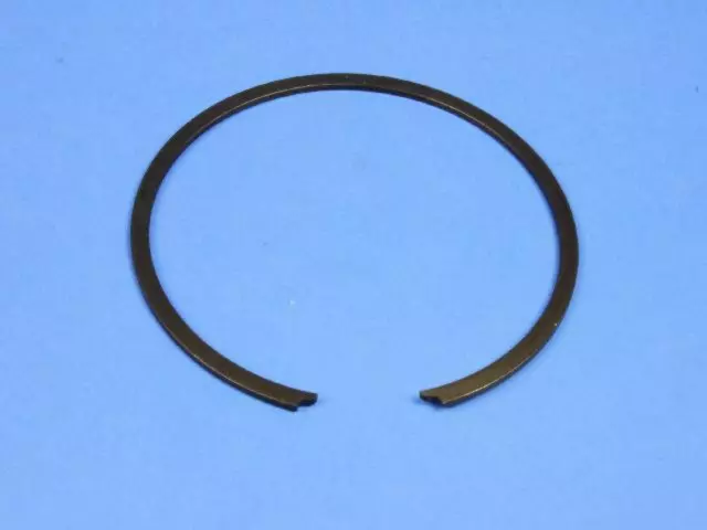 4338910 - NV243; Transfer Case: Snap Ring for Dodge: Dakota, Durango, Ram 1500, Ram 2500, Ram 3500 | Jeep: Cherokee, Commander, Gladiator, Grand Cherokee, Grand Cherokee L, Grand Cherokee WK, Liberty, Wrangler, Wrangler JK | Ram: 1500, 2500, 3500, Dakota Image