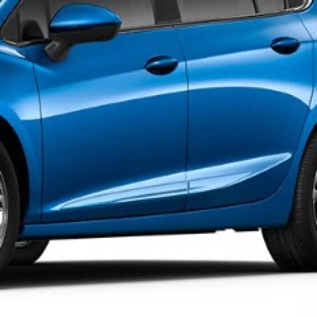 84207333 - Body: Front and Rear Smooth Door Moldings for Chevrolet: Cruze Image