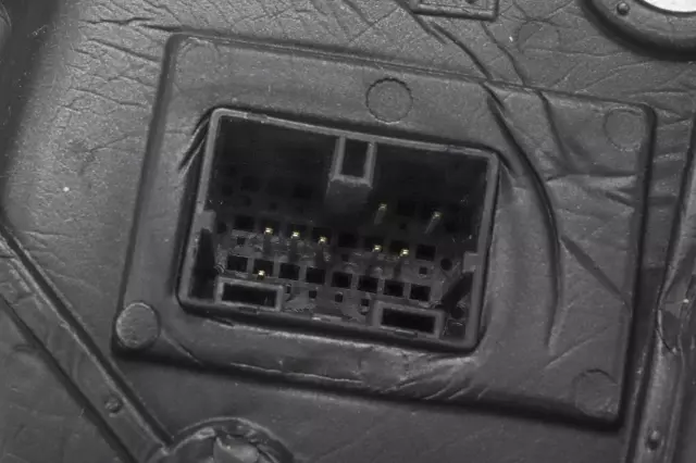 Driver Side Door Mirror without Cover - GM (84604246)