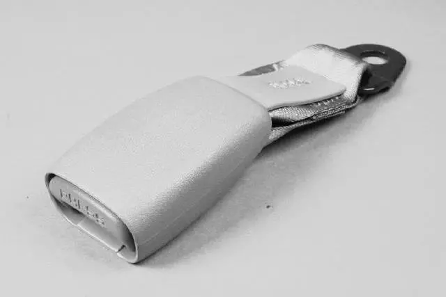 Buckle End - Mopar (0YZ581D1AA)