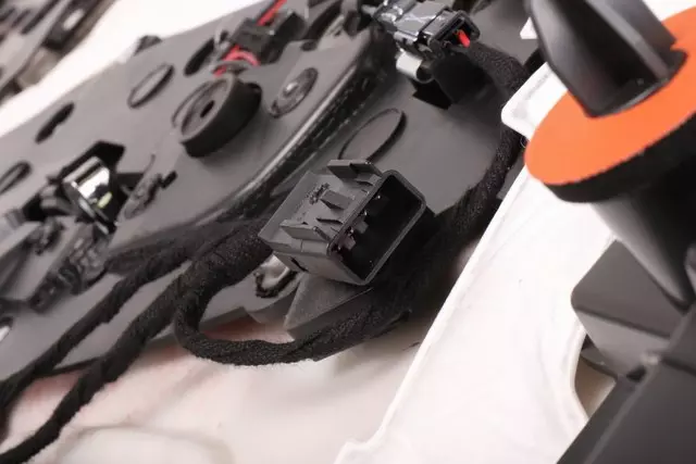 26204235 - Body: Door Trim Panel for Buick: LaCrosse Image