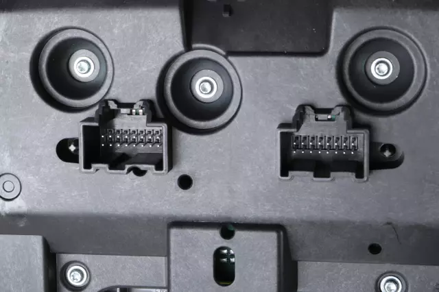 F Console - GM (86818127)