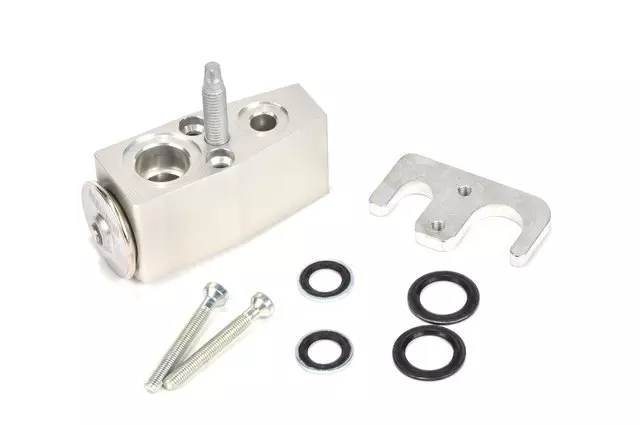 1551360 - HVAC: ACDelcoâ„¢ Expansion Valve for GM Image