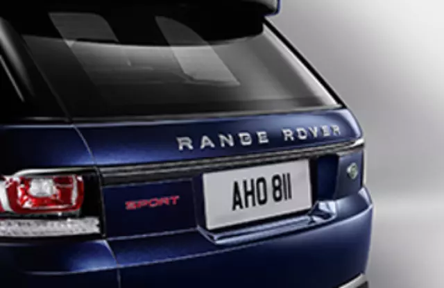 VPLWB0235 - : Tailgate Trim - Carbon Fibre, Pre 18MY for Land-Rover Image