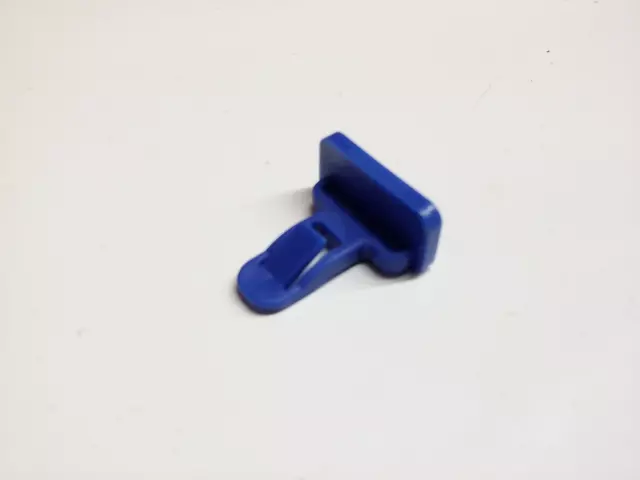 Bumper Cover Retainer - Toyota (75392-0R010)