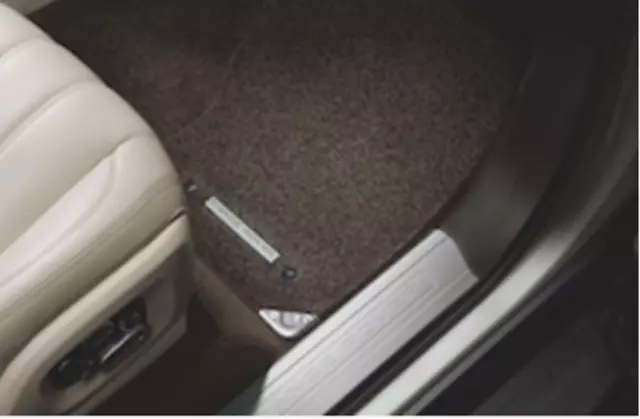 VPLGS0379AAM - : Luxury Carpet Mat Set, Espresso, LHD, SWB for Land-Rover Image