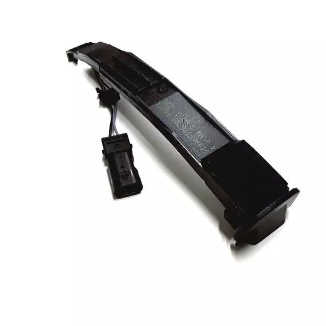 4G8927753B - Body: Sensor for Audi: A4, A4 Quattro, A5, A5 Quattro, A6, A6 Quattro, A7 Quattro, A8 Quattro, allroad, Q3, Q3 Quattro, Q5, Q7, RS5, RS7, S4, S5, S6, S7, S8, SQ5, SQ7 Image