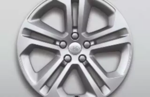 LR167049 - Wheels: Aluminum Wheel - 20-Inch Style 5125 for Land Rover: Range Rover Sport Image