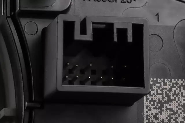 Black Driver Side Cruise Control Switch - GM (84671673)