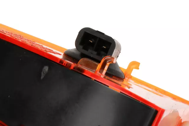 88944062 - Body: Lens for Buick: Rainier | Chevrolet: Trailblazer, Trailblazer EXT | GMC: Envoy, Envoy XL, Envoy XUV | Oldsmobile: Bravada Image