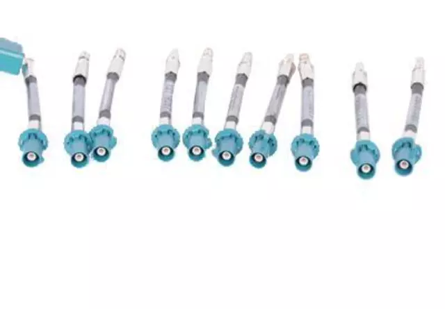 Digital Radio, Mobile Telephone, and Vehicle Location Antenna Connector Kit - GM (19119056)