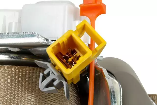 Light Cashmere Passenger Seat Belt with Retractor and Pre-Tensioner - GM (19260185)