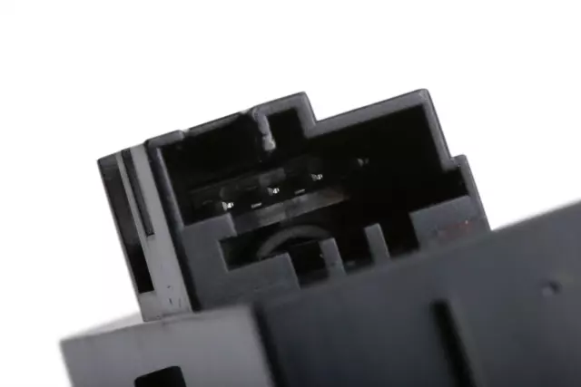 84144935 - : Air Bag System Status Indicator for Chevrolet: Colorado, Corvette | GMC: Canyon, Hummer EV Pickup, Hummer EV SUV Image